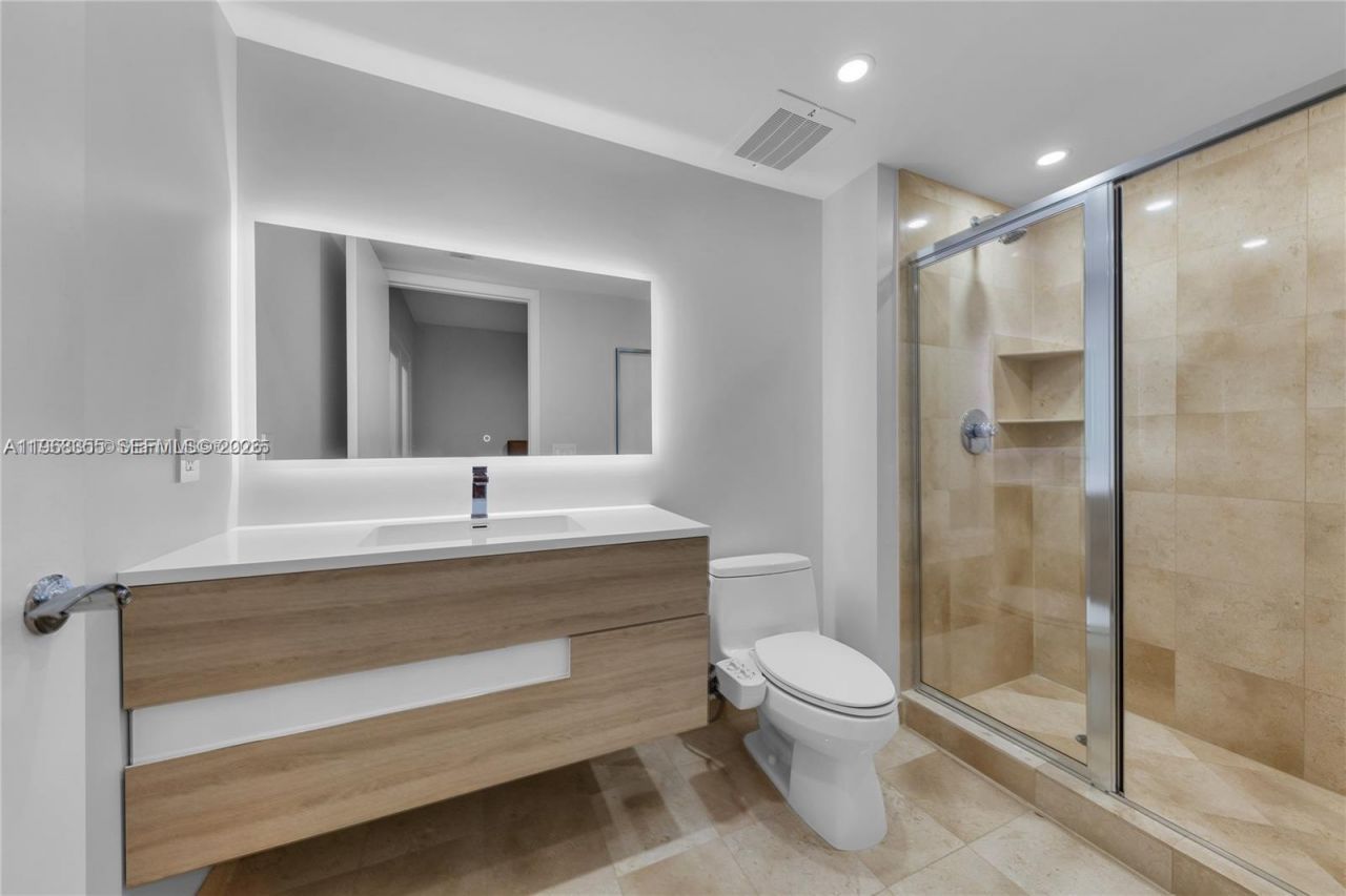 1830 S Ocean Dr (the Best), Unit 3510, Hallandale Beach, FL 33009 Photo