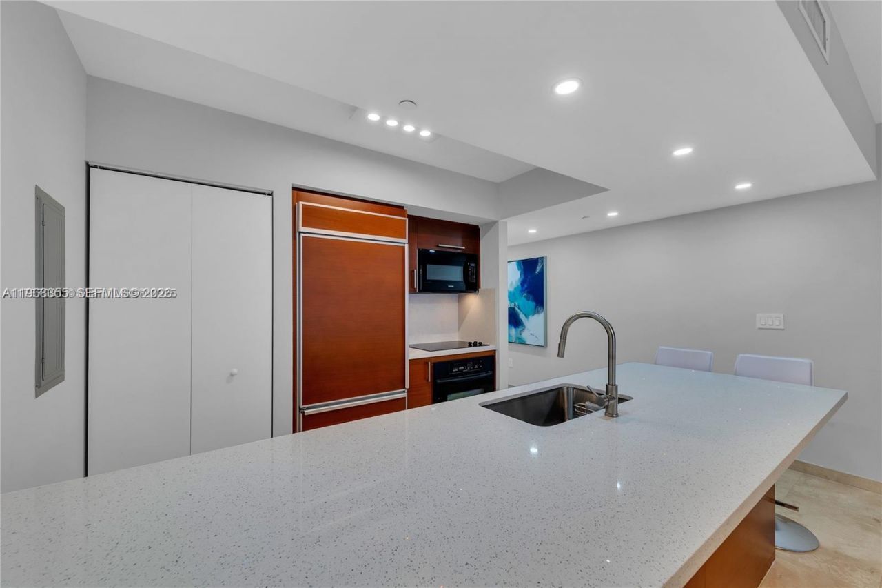 1830 S Ocean Dr (the Best), Unit 3510, Hallandale Beach, FL 33009 Photo
