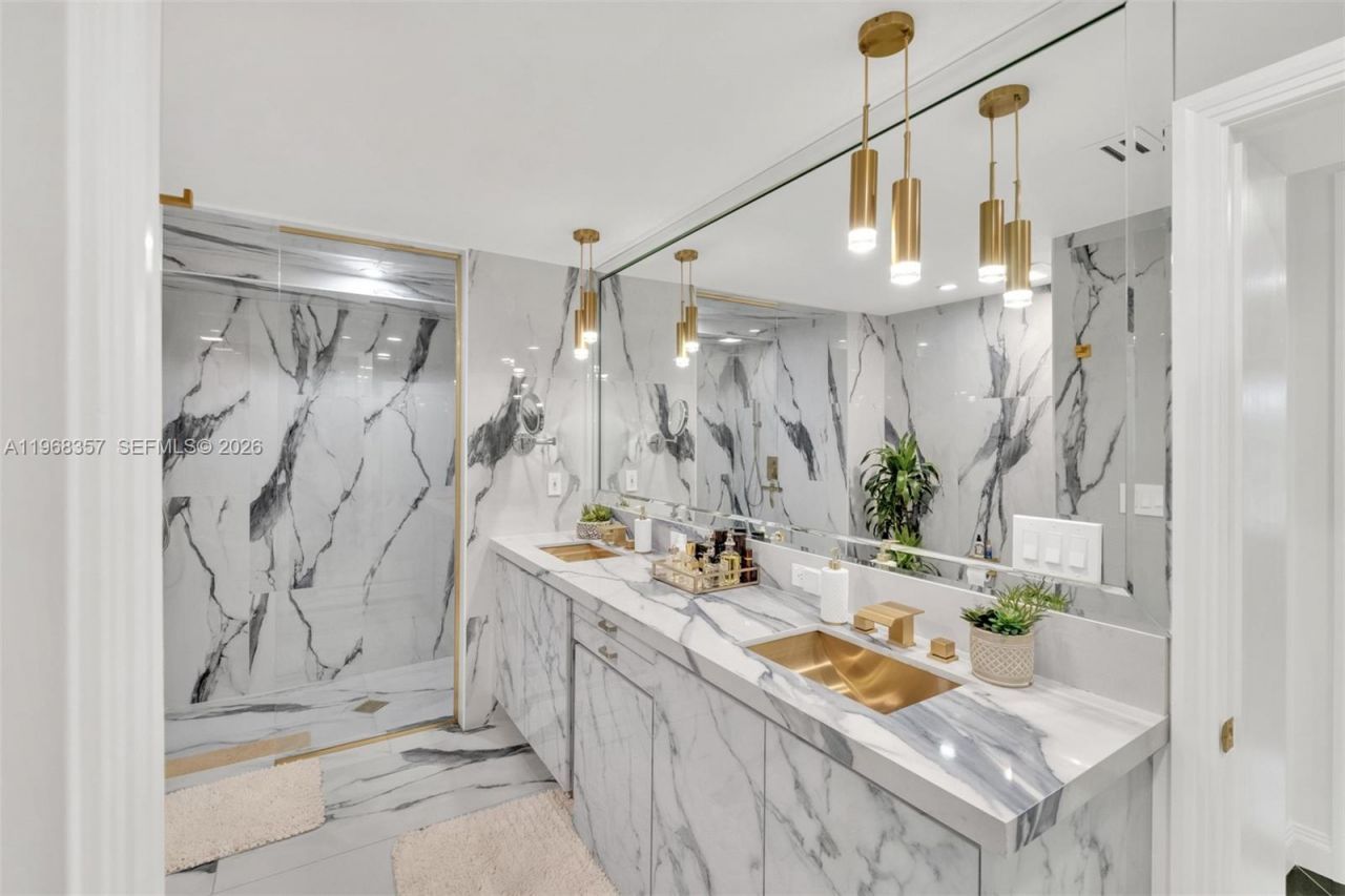 726 NE 17th Way , Fort Lauderdale, FL 33304 Photo