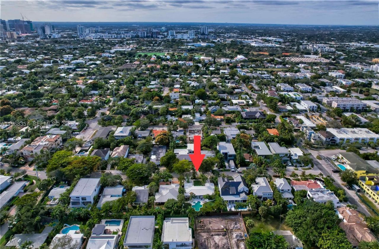 726 NE 17th Way , Fort Lauderdale, FL 33304 Photo