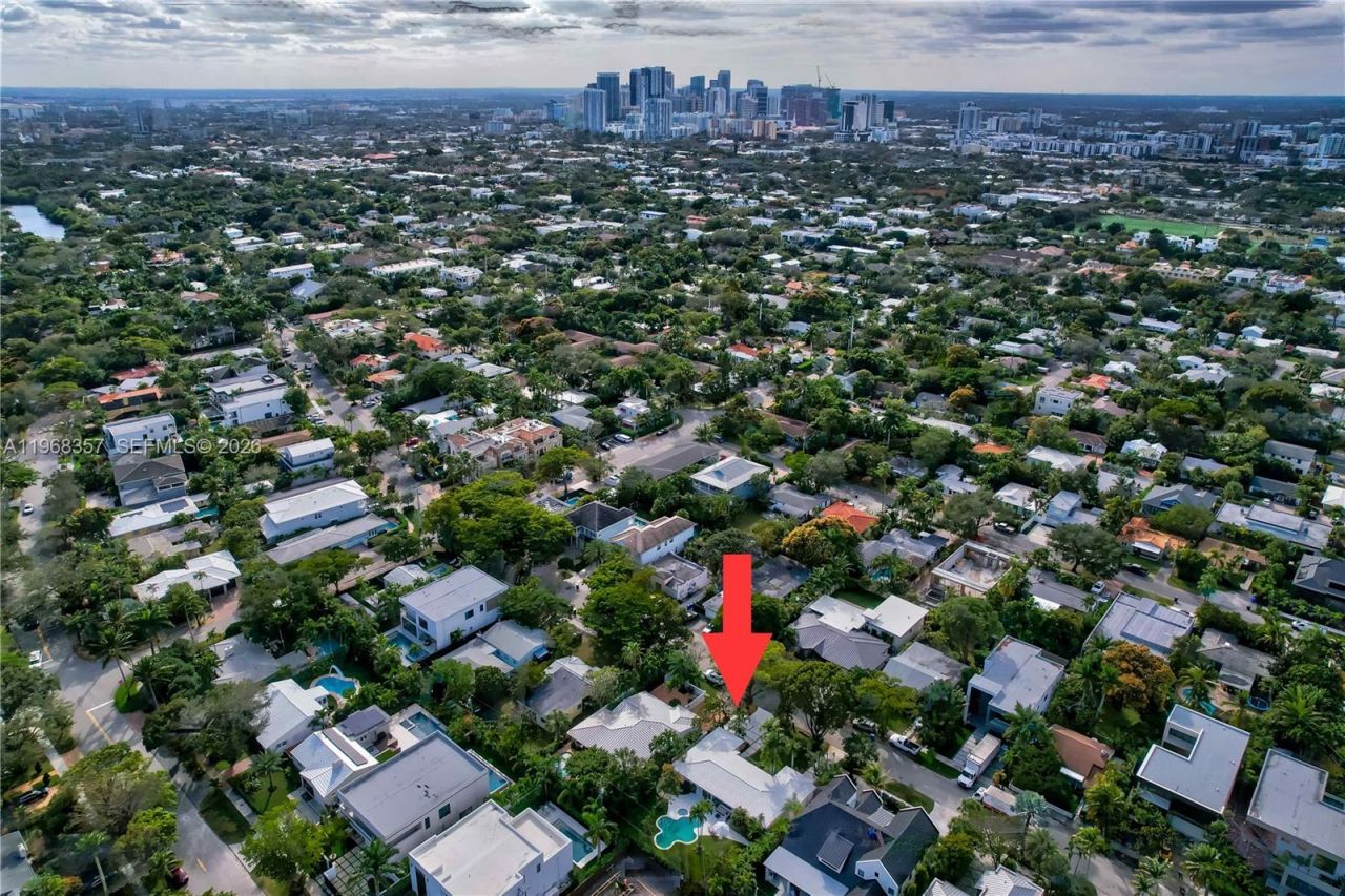 726 NE 17th Way , Fort Lauderdale, FL 33304 Photo