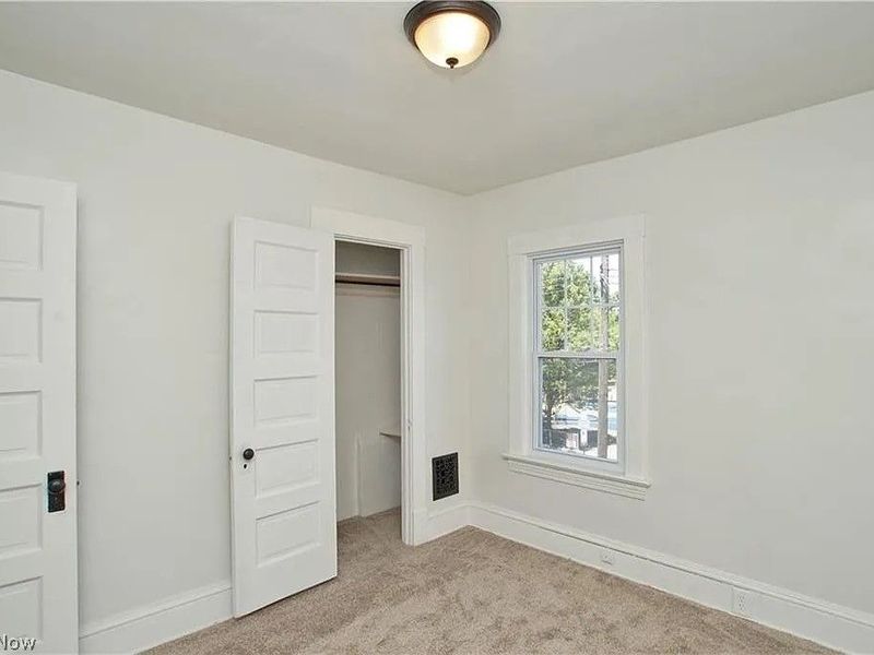 3613 Henritze Avenue, Cleveland, OH 44109 Photo 13