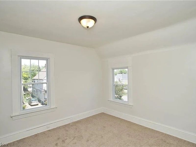 3613 Henritze Avenue, Cleveland, OH 44109 Photo 16