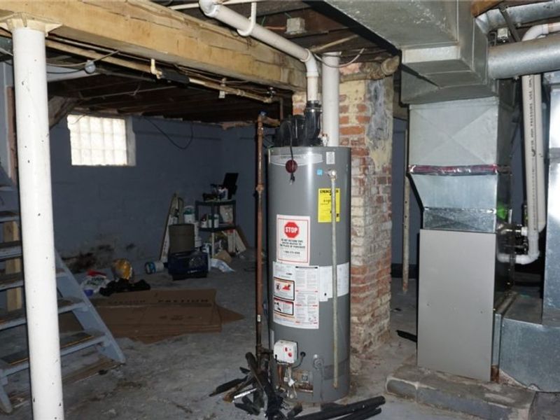 3613 Henritze Avenue, Cleveland, OH 44109 Photo 18