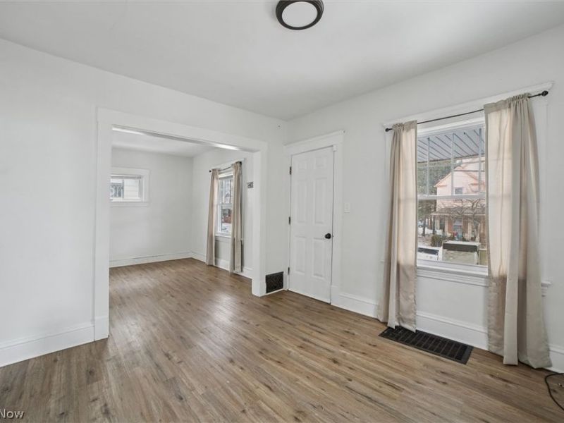 3613 Henritze Avenue, Cleveland, OH 44109 Photo 8