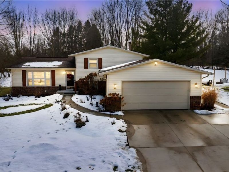 7374 Celina Street NW, Massillon, OH 44646 Photo 1