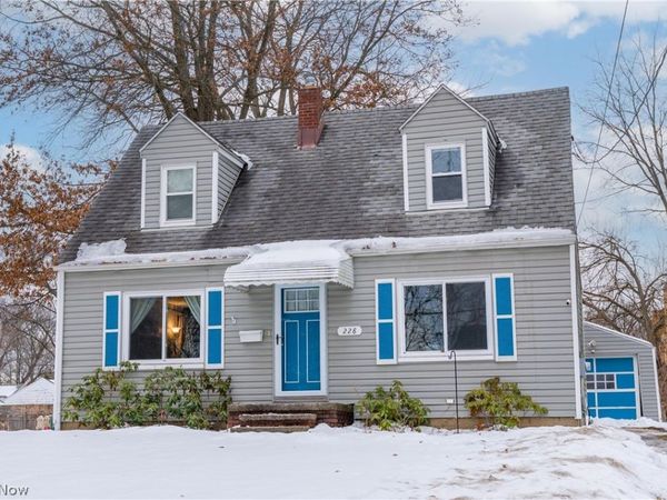 228 Hawk Avenue, Akron, OH 44312