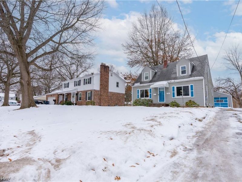 228 Hawk Avenue, Akron, OH 44312 Photo 3