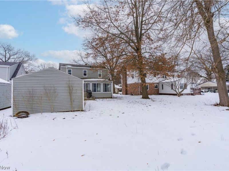 228 Hawk Avenue, Akron, OH 44312 Photo 5