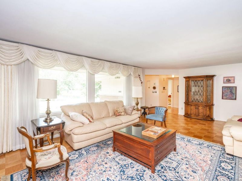 513 Chisholm Trail, Wyoming, OH 45215 Photo 10