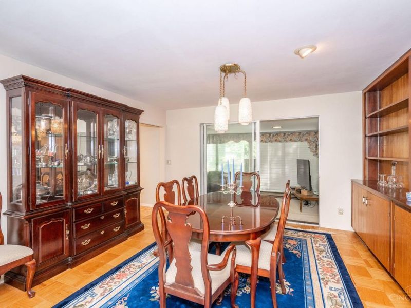 513 Chisholm Trail, Wyoming, OH 45215 Photo 11