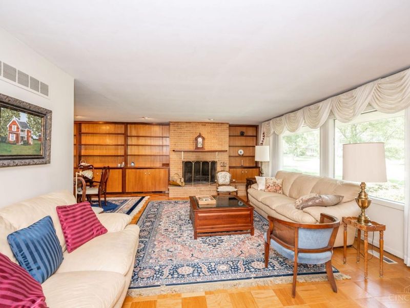 513 Chisholm Trail, Wyoming, OH 45215 Photo 13