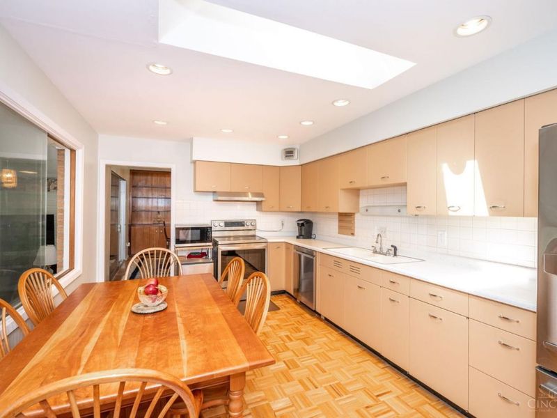 513 Chisholm Trail, Wyoming, OH 45215 Photo 16