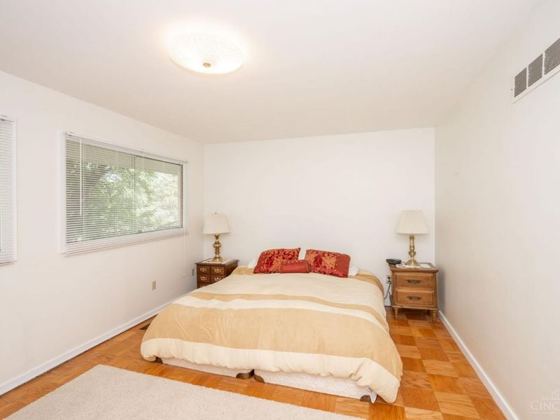 513 Chisholm Trail, Wyoming, OH 45215 Photo 33