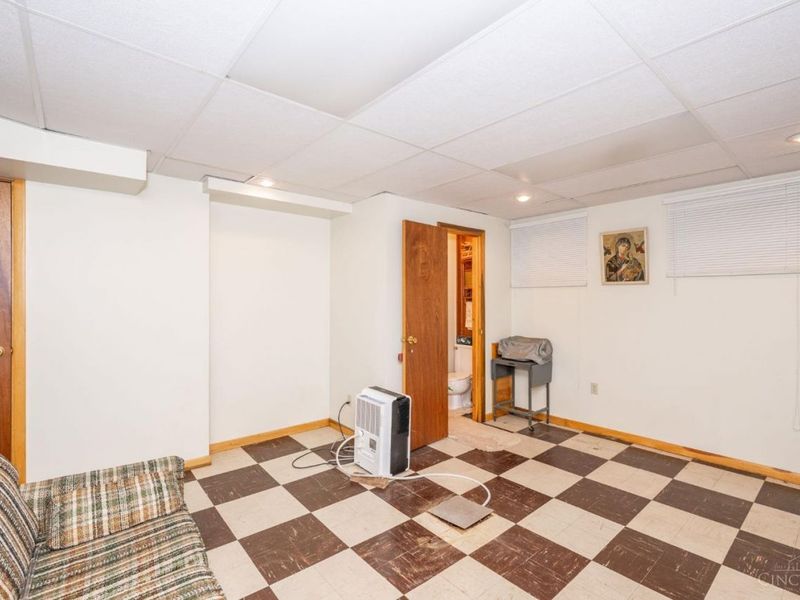 513 Chisholm Trail, Wyoming, OH 45215 Photo 38