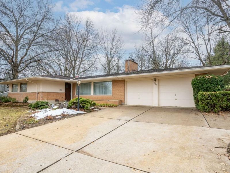 513 Chisholm Trail, Wyoming, OH 45215 Photo 4