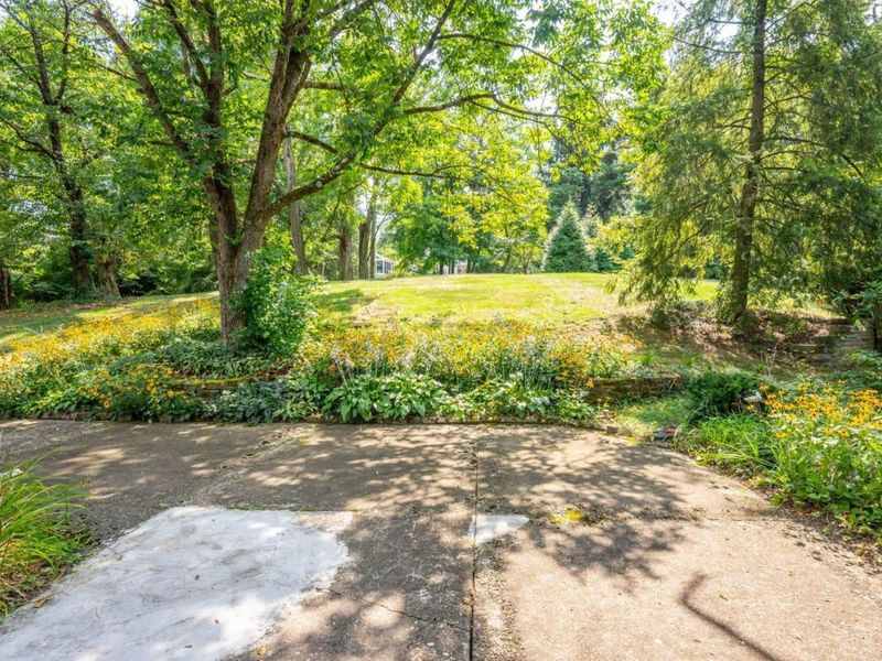 513 Chisholm Trail, Wyoming, OH 45215 Photo 69