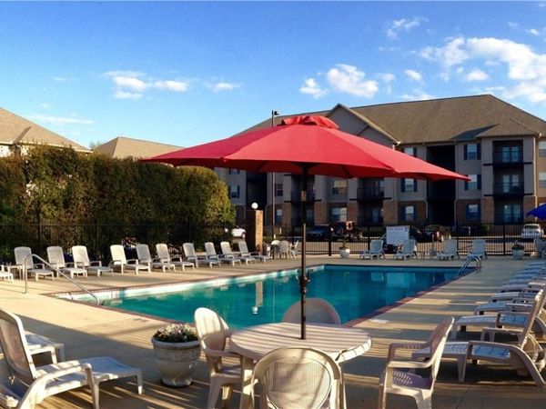 2301 VETERANS MEMORIAL Parkway, Unit 221, Tuscaloosa, AL 35405