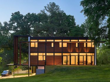 922 Tower Street, Raleigh, NC 27607