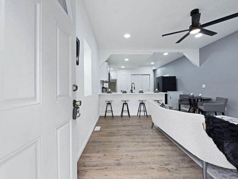 863 Carpenter Street, Columbus, OH 43206 Photo 3