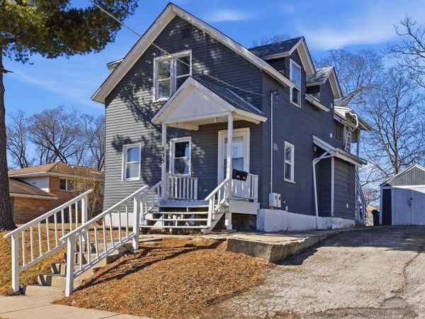 835 Bishop Avenue, Unit 1, Aurora, IL 60506