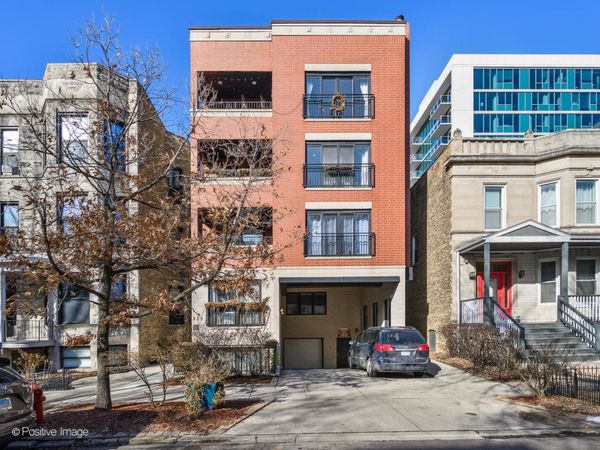 830 W Bradley Place, Unit 3S, Chicago, IL 60613