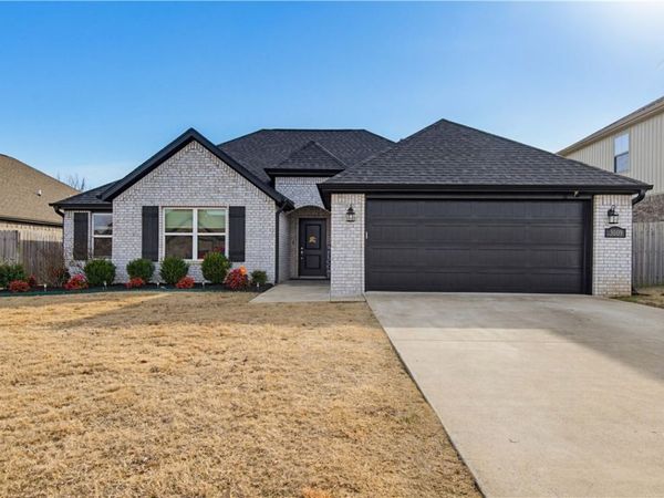 3009 Summer View Avenue , Springdale, AR 72764