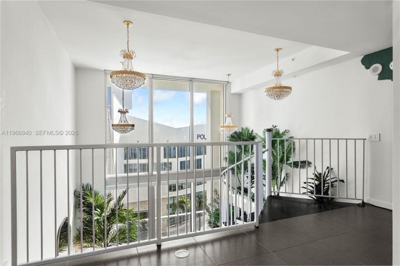 300 S Biscayne Blvd, Unit L-626, Miami, FL 33131 Photo