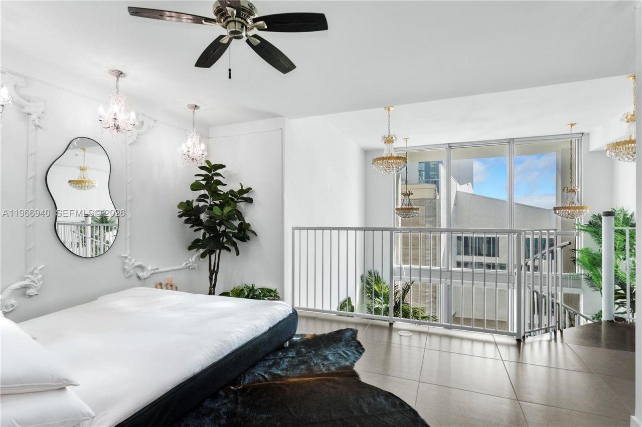 300 S Biscayne Blvd, Unit L-626, Miami, FL 33131 Photo