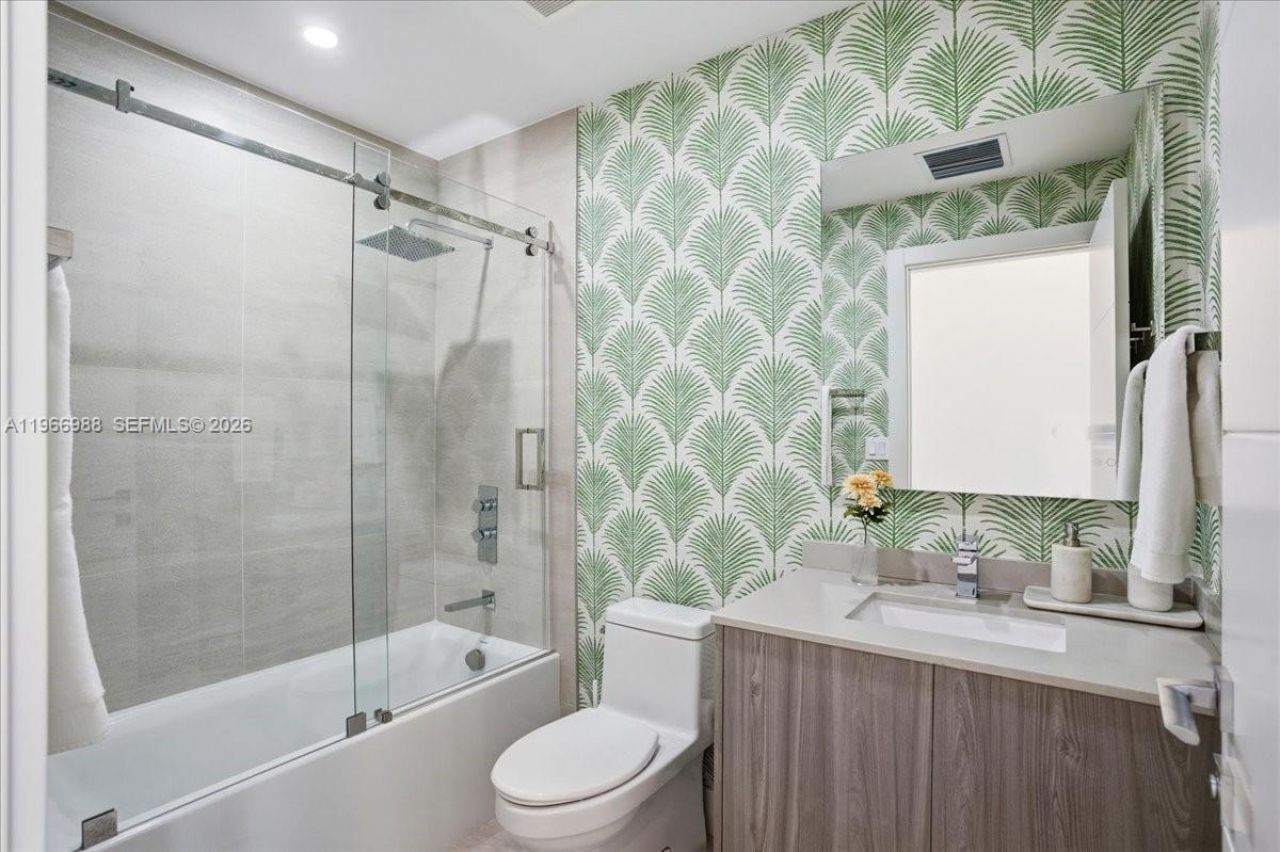 4354 Alton Rd , Miami Beach, FL 33140 Photo