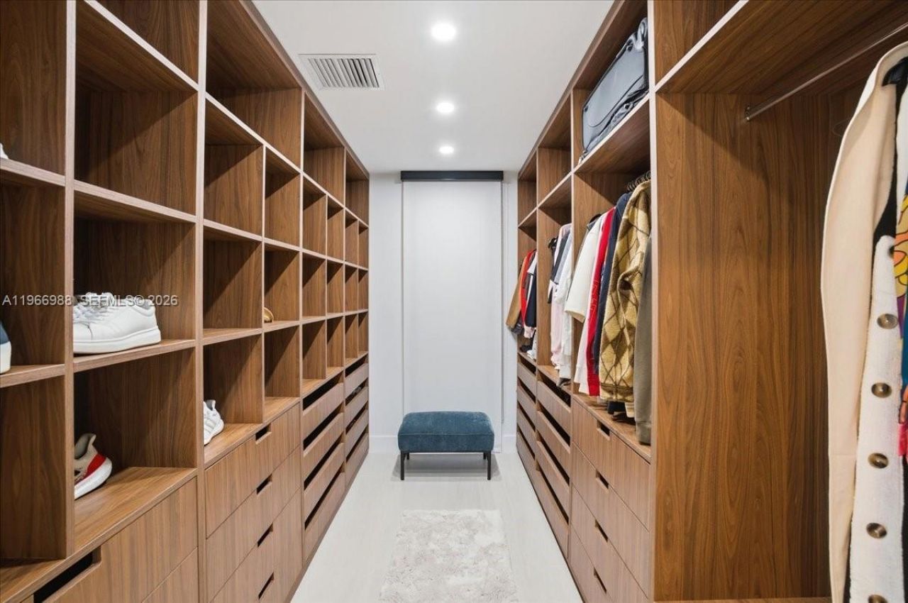 4354 Alton Rd , Miami Beach, FL 33140 Photo