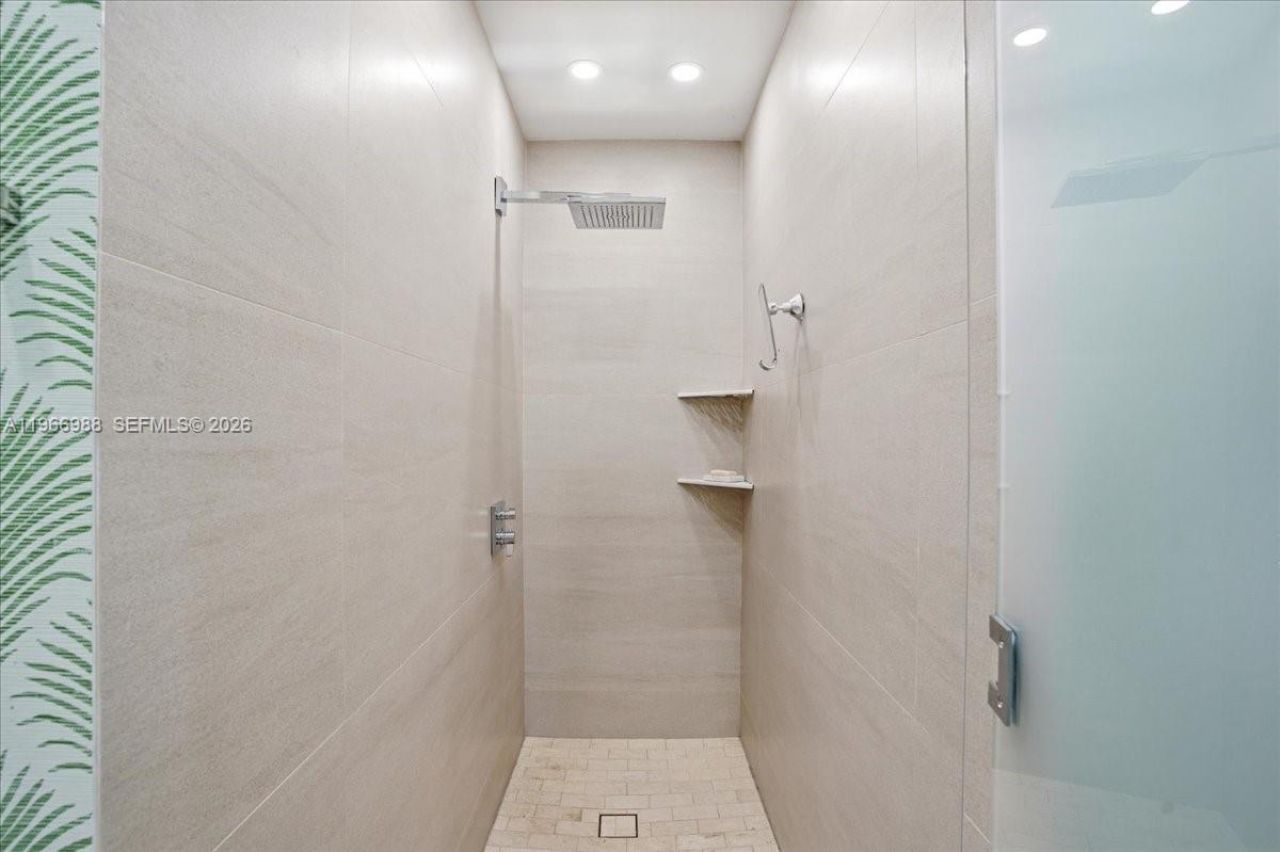 4354 Alton Rd , Miami Beach, FL 33140 Photo