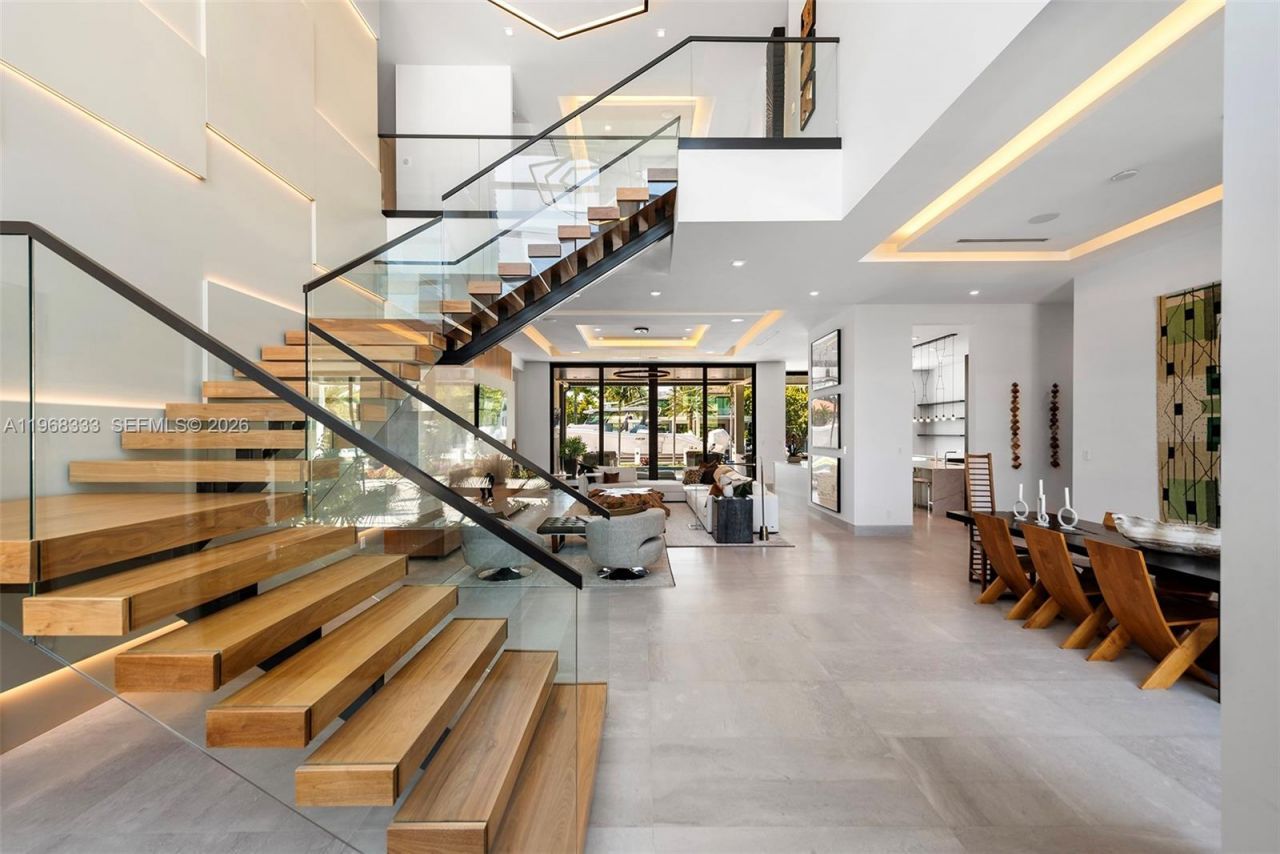 22 Isla Bahia Dr , Fort Lauderdale, FL 33316 Photo