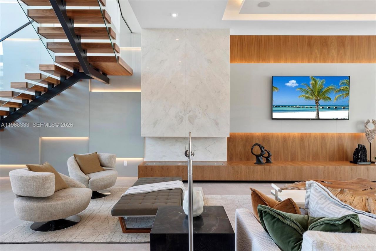 22 Isla Bahia Dr , Fort Lauderdale, FL 33316 Photo