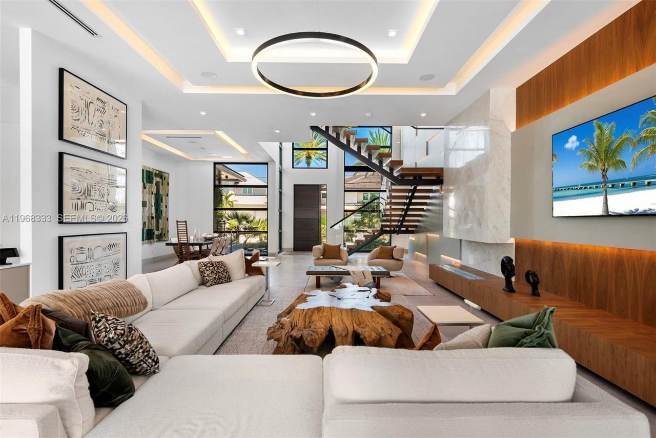 22 Isla Bahia Dr , Fort Lauderdale, FL 33316 Photo