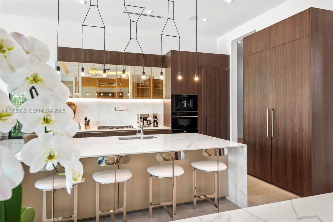 22 Isla Bahia Dr , Fort Lauderdale, FL 33316 Photo