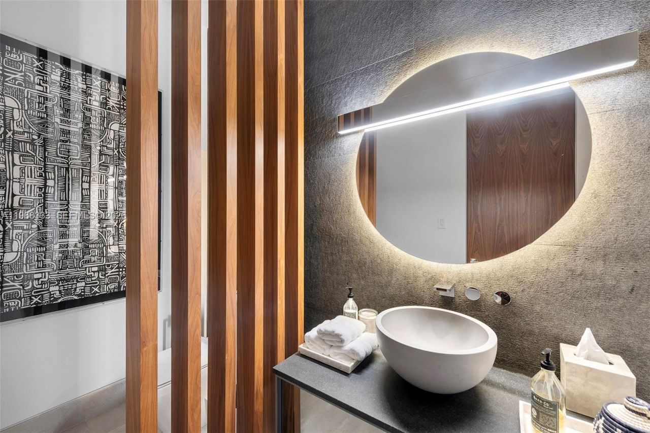 22 Isla Bahia Dr , Fort Lauderdale, FL 33316 Photo