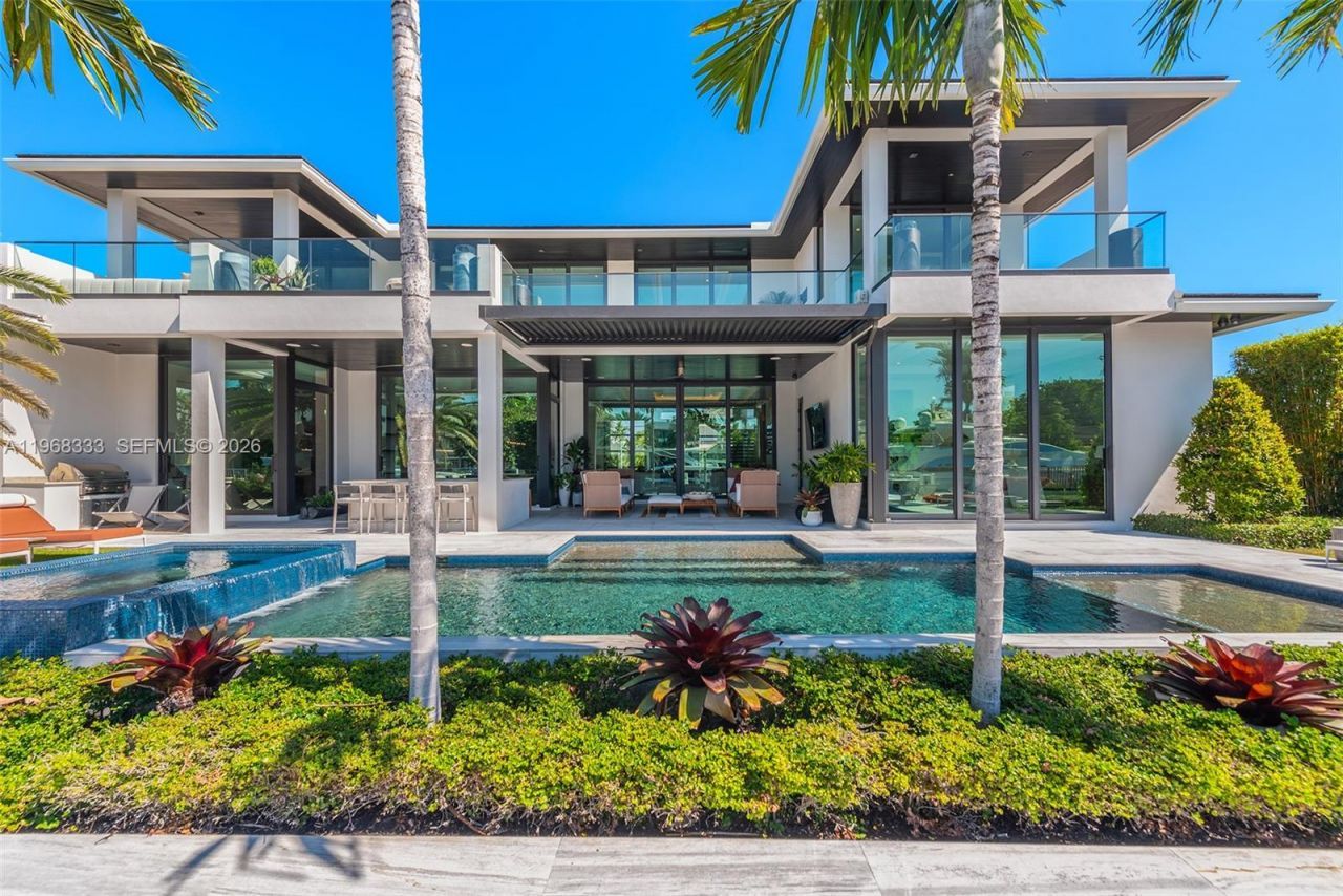 22 Isla Bahia Dr , Fort Lauderdale, FL 33316 Photo