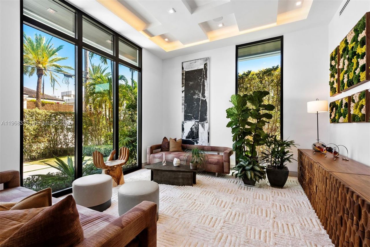 22 Isla Bahia Dr , Fort Lauderdale, FL 33316 Photo