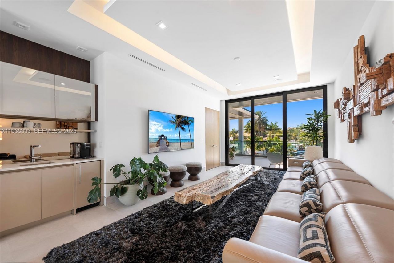 22 Isla Bahia Dr , Fort Lauderdale, FL 33316 Photo