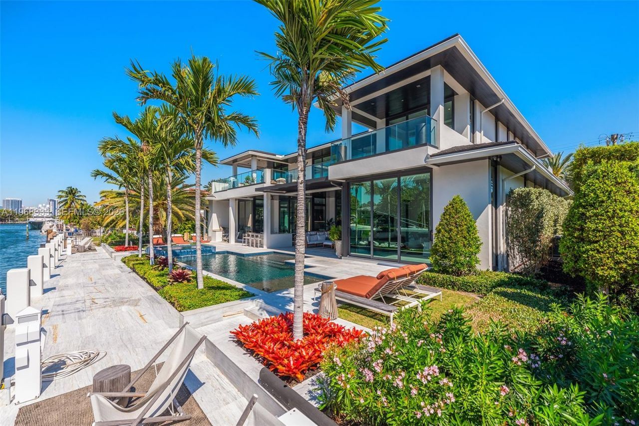 22 Isla Bahia Dr , Fort Lauderdale, FL 33316 Photo