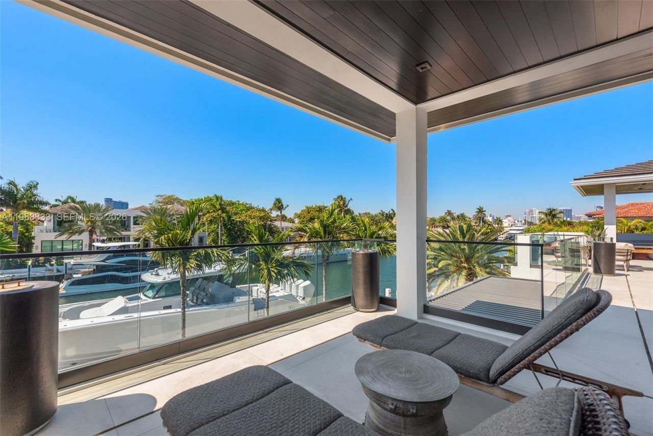 22 Isla Bahia Dr , Fort Lauderdale, FL 33316 Photo