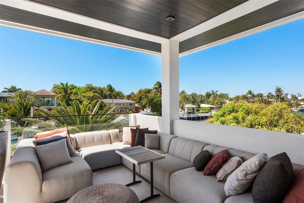 22 Isla Bahia Dr , Fort Lauderdale, FL 33316 Photo