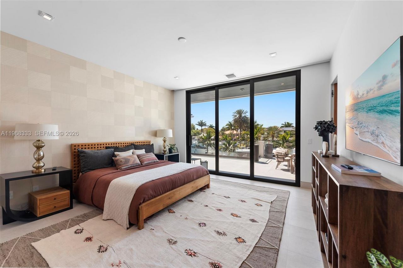 22 Isla Bahia Dr , Fort Lauderdale, FL 33316 Photo