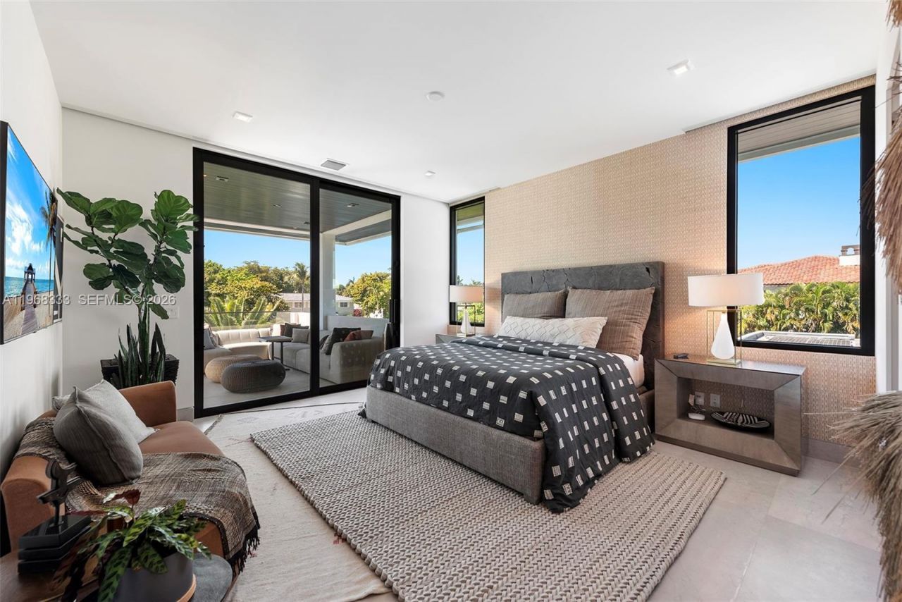 22 Isla Bahia Dr , Fort Lauderdale, FL 33316 Photo