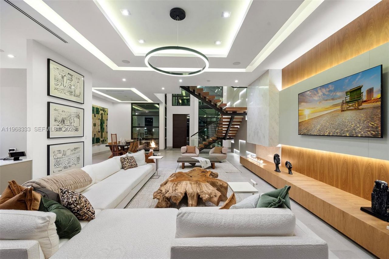 22 Isla Bahia Dr , Fort Lauderdale, FL 33316 Photo