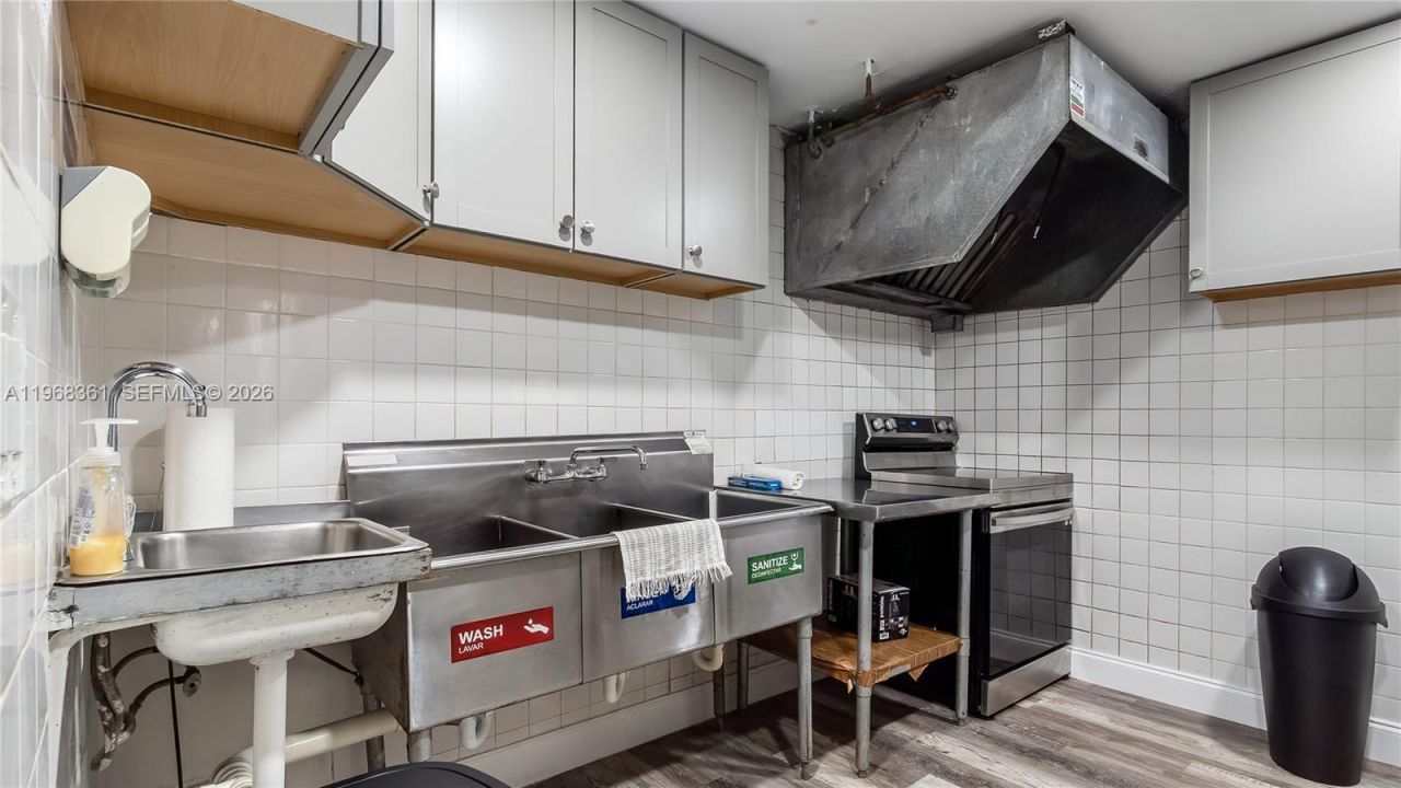 5940 NW 19th Ct, Lauderhill, FL 33313 Photo