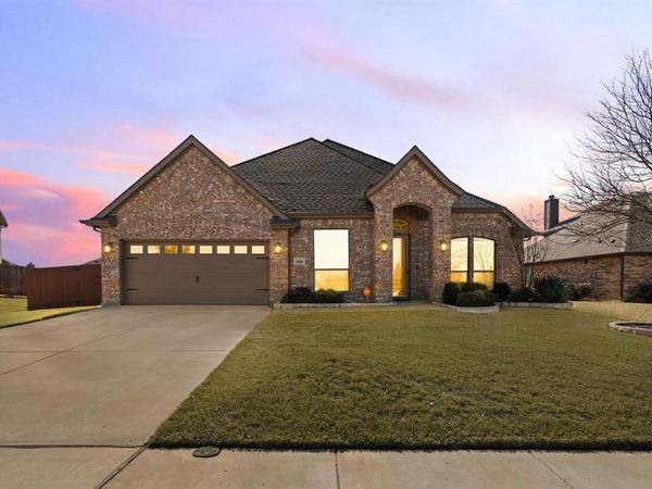 1858 Riviera Drive, Waxahachie, TX 75165