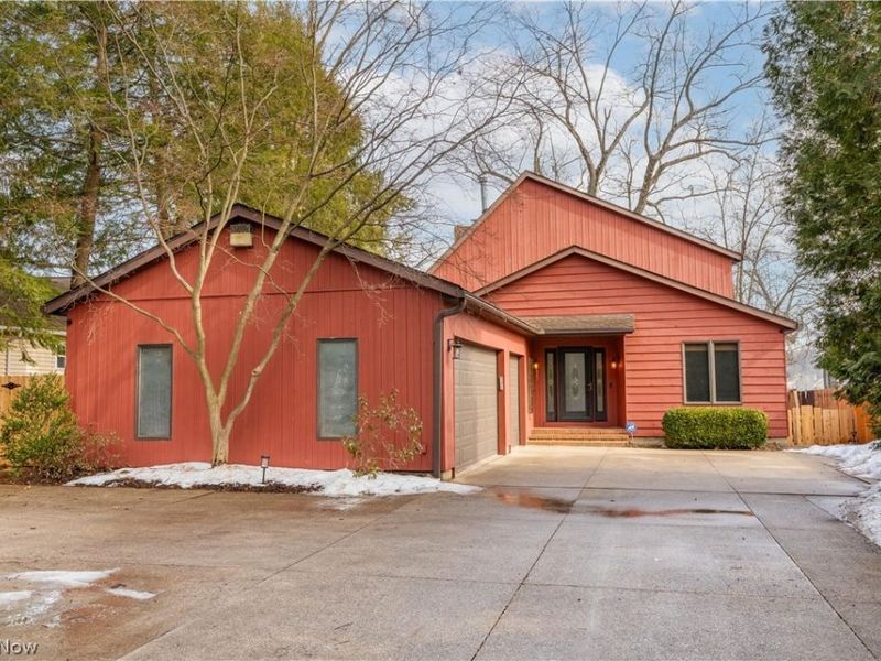 4387 Point Comfort Drive, New Franklin, OH 44319 Photo 1