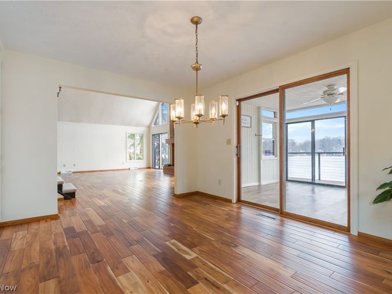 4387 Point Comfort Drive, New Franklin, OH 44319 Photo 12